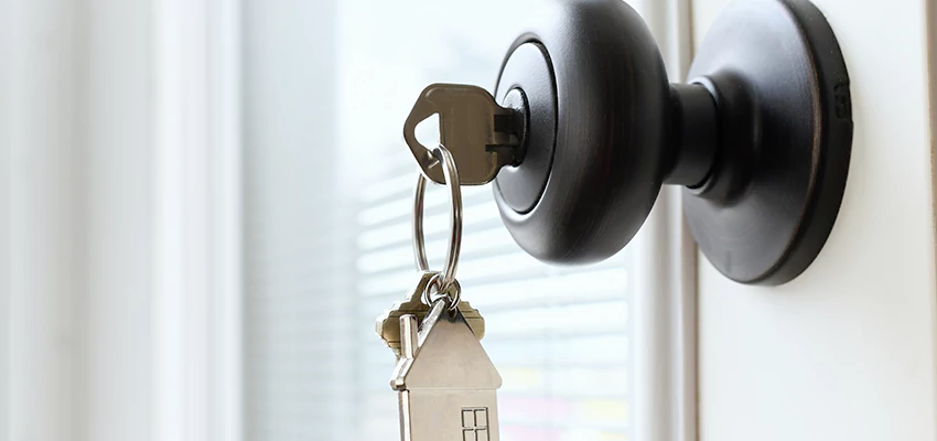 Bifold Door Knob Replacement in San Marino, California