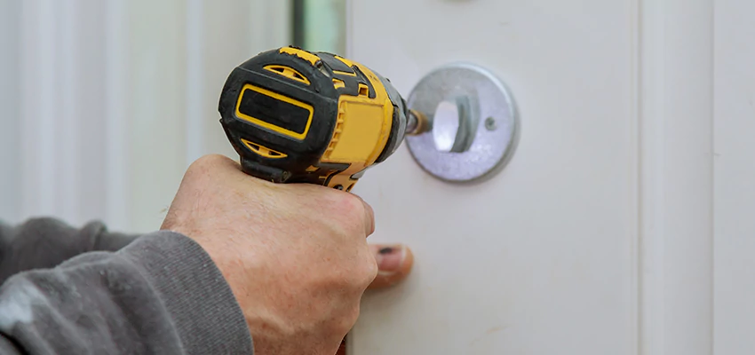 Street Locksmith For Smart Lock Repair in San Marino, CA